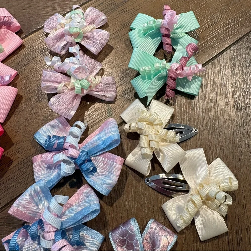Handmade Colorful Kids Hair Bow Set with Clips for Girls